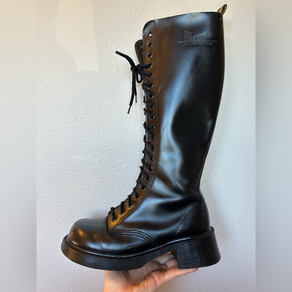 Vintage 90s MIE Dr. Martens Black 1420 Chunky
Square Toe 20 Eye Boot UK 5 US 7 - Picture 15 of 15
